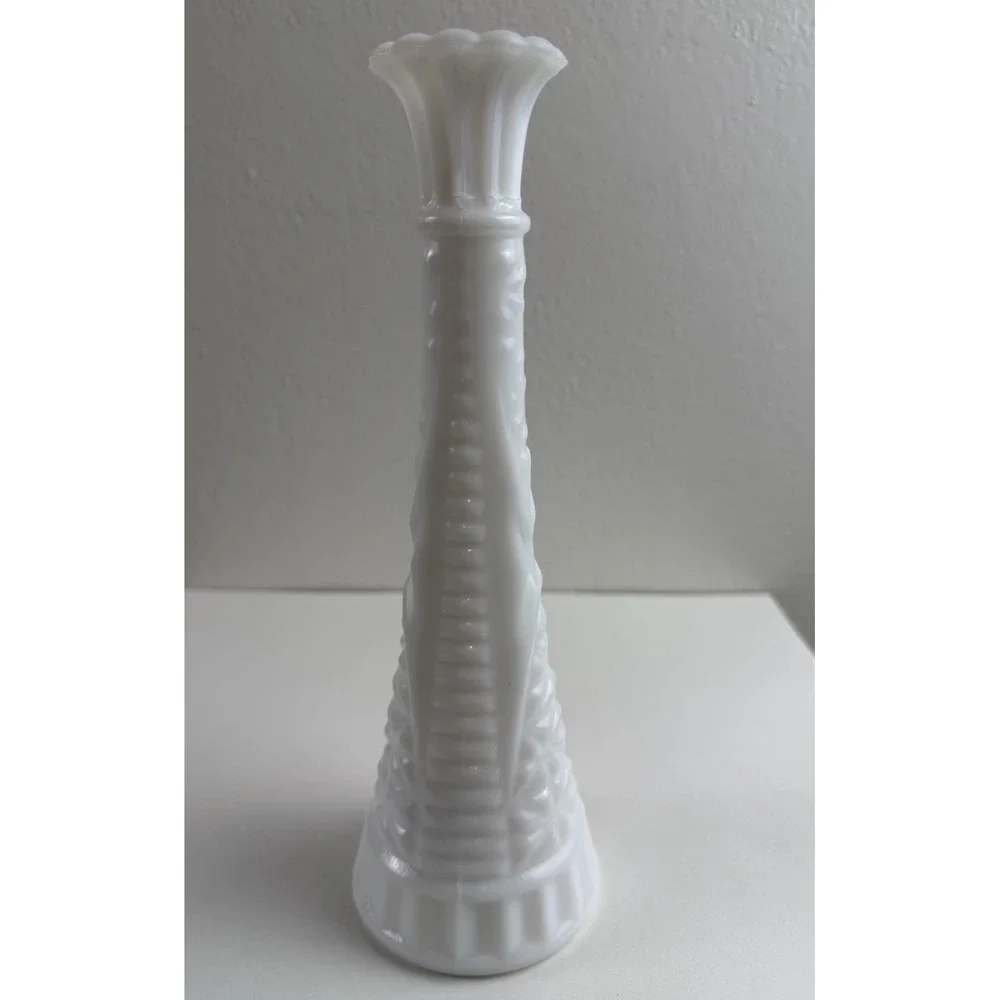 Vtg White Milk Glass Stars And Bars 9